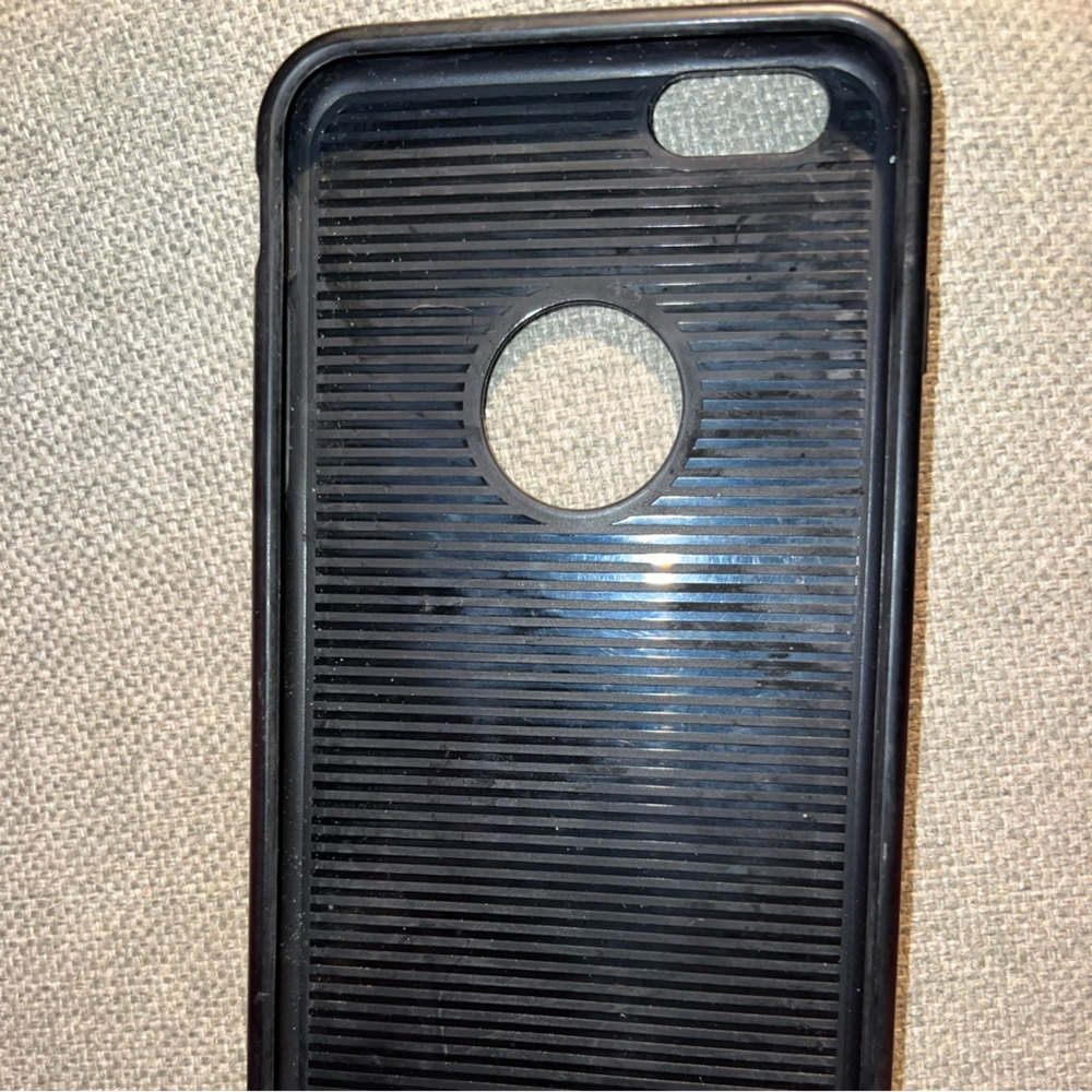 iPhone 6s case - Picture 2 of 2